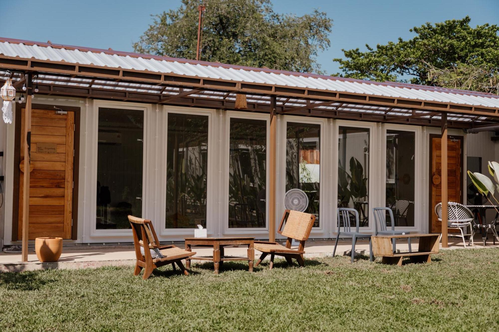 The Yard Hostel Chiang Mai Exterior foto