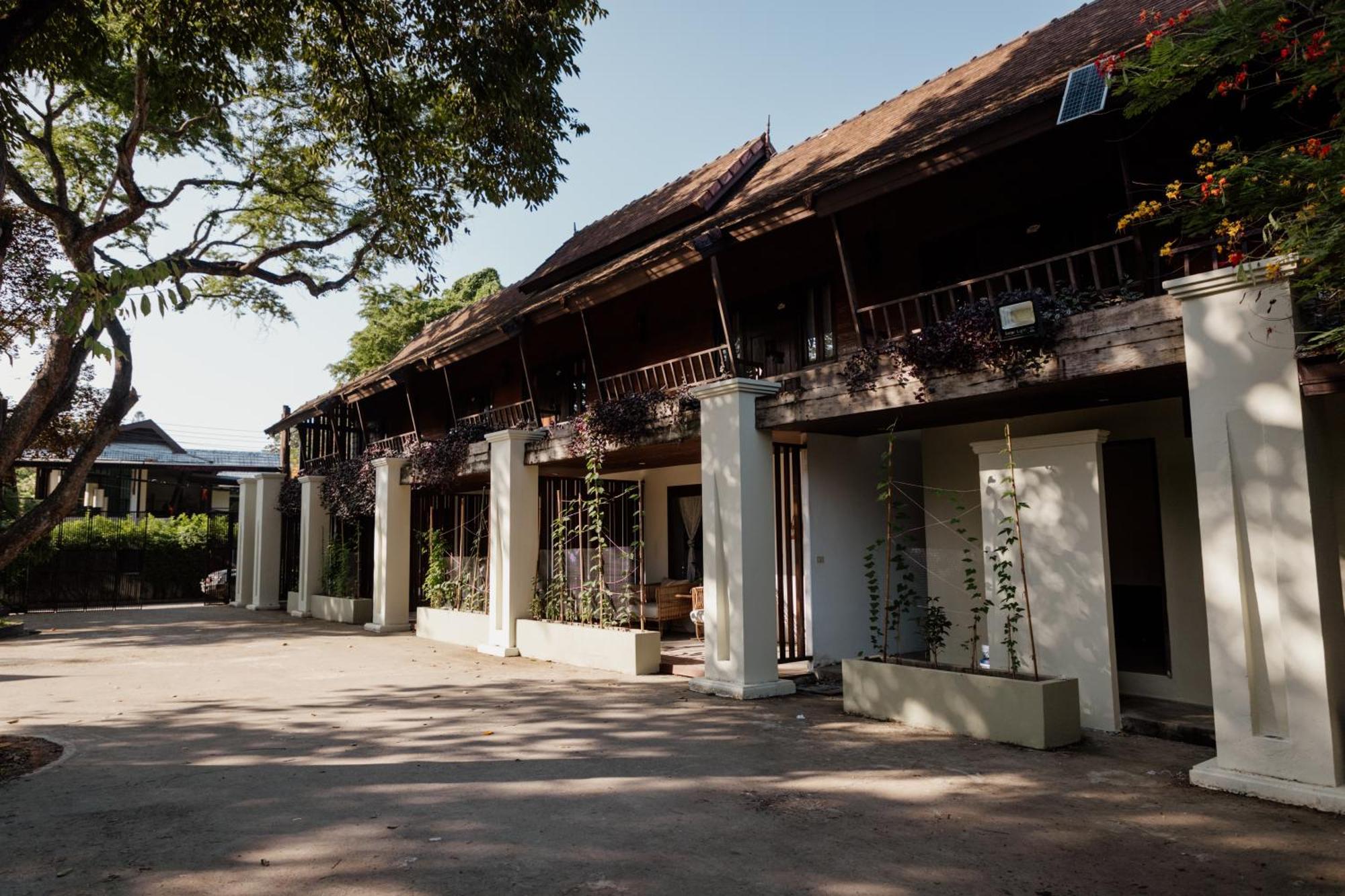 The Yard Hostel Chiang Mai Exterior foto